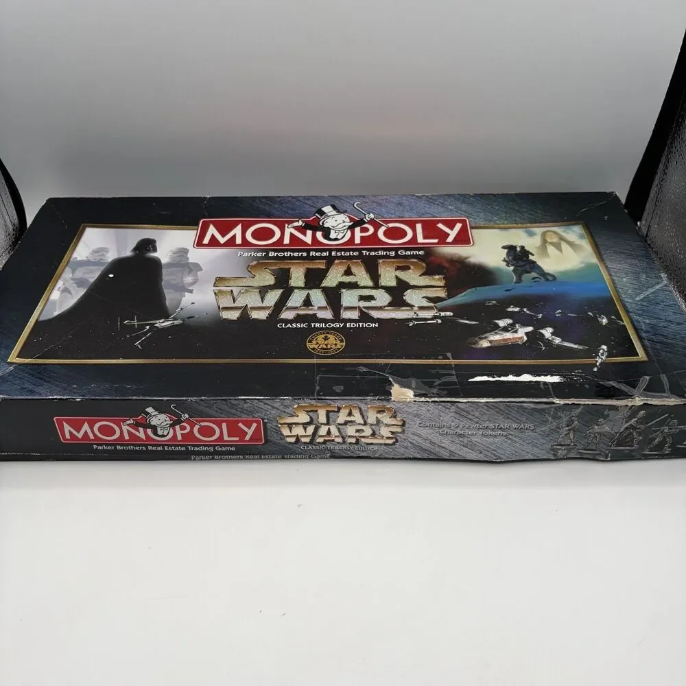 VINTAGE Monopoly Star Wars Classic Trilogy Edition COMPLETE  1997 Box Is Damaged